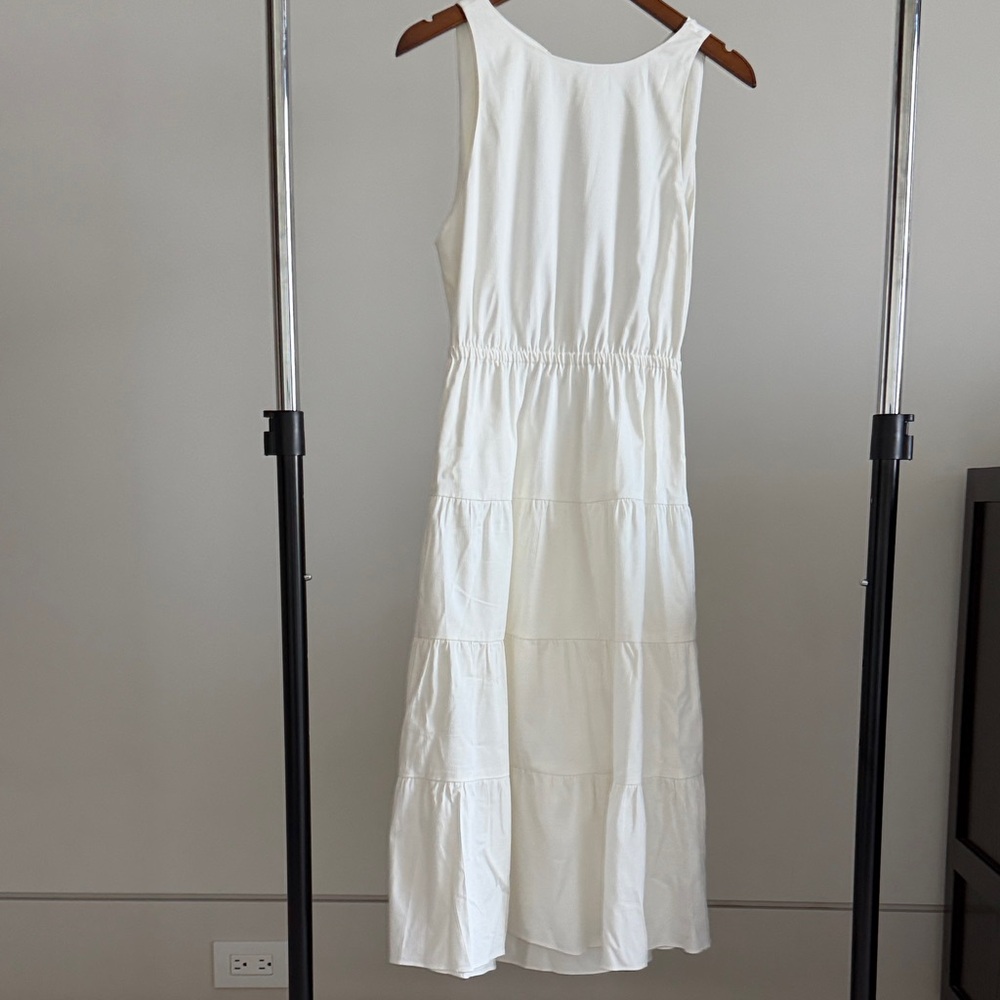 Alice + Olivia White Sleeveless Dress